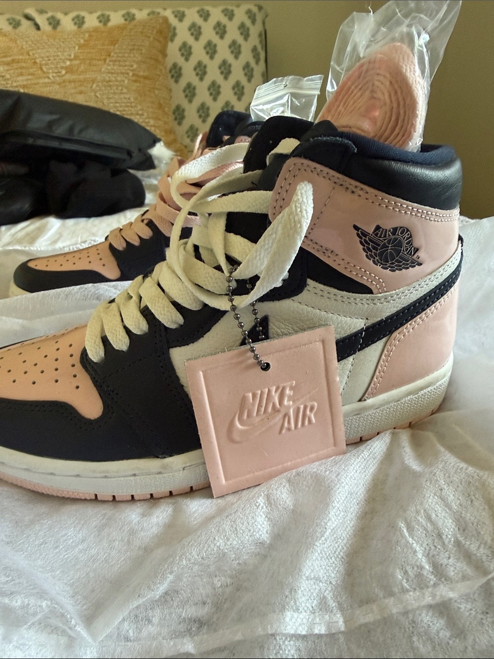 Nike Air Jordan 1 Mid Sneakers in Pink shimmer, Navy Blue & White